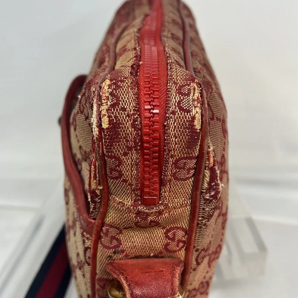 RARE VINTAGE RED GUCCI CANVAS SHOULDER BAG - Picture 7 of 14